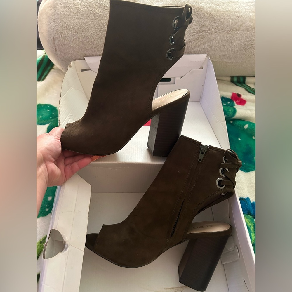 Aldo bootie heels! Like new!